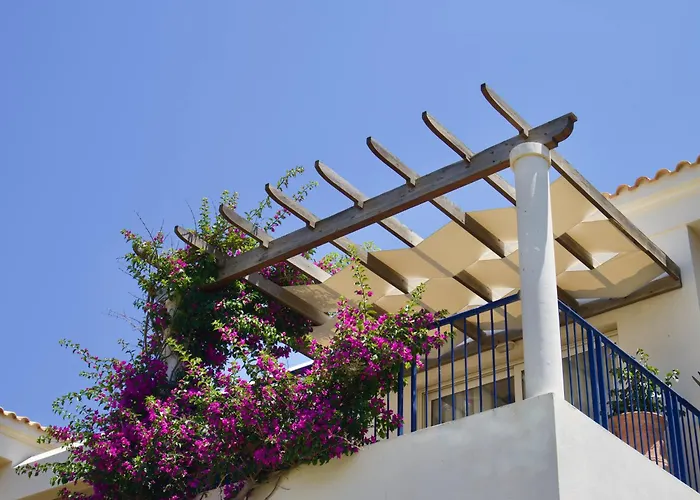 Resitour - Aphrodite Beachfront