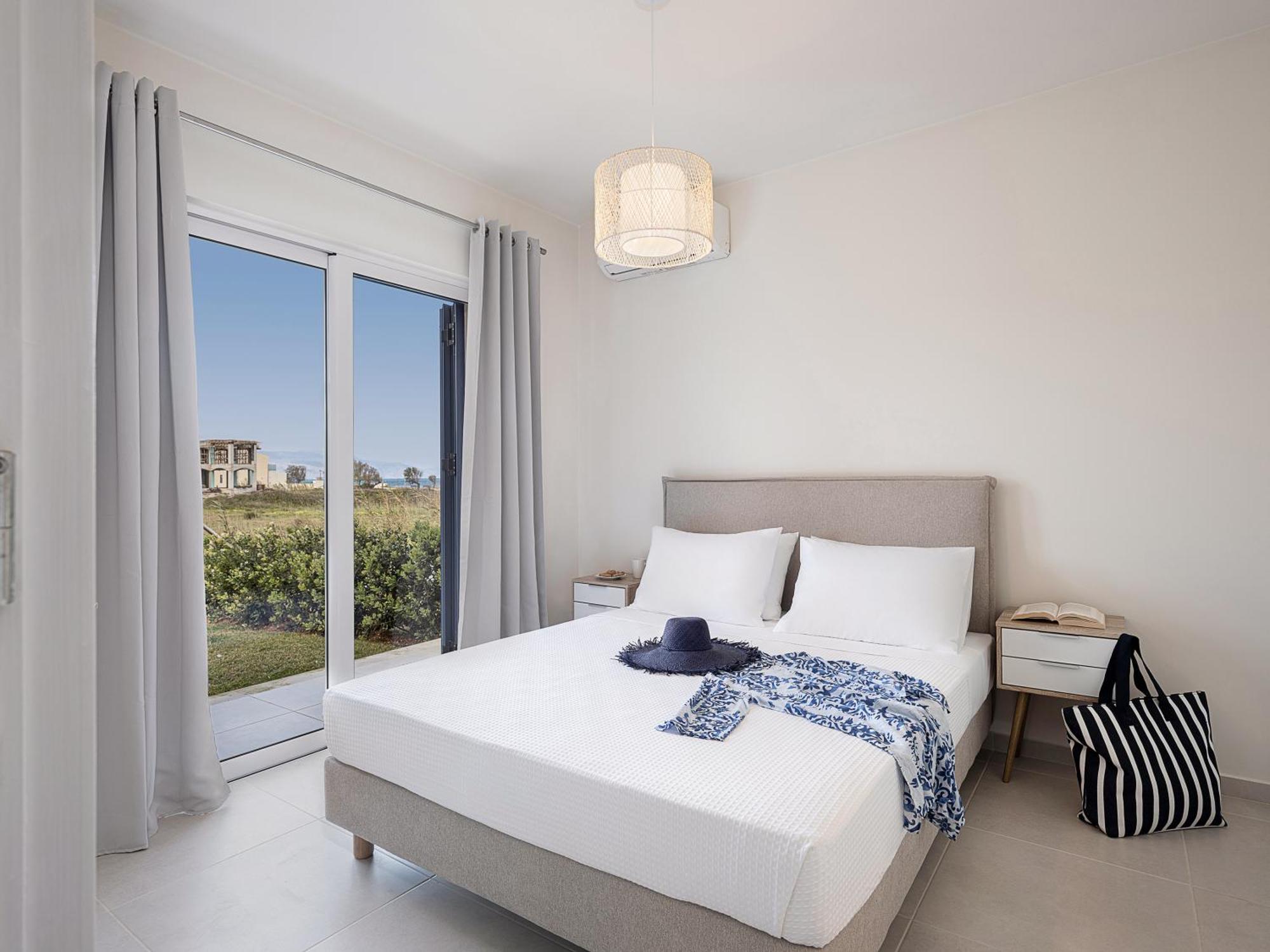 Resitour - Aphrodite Beachfront *