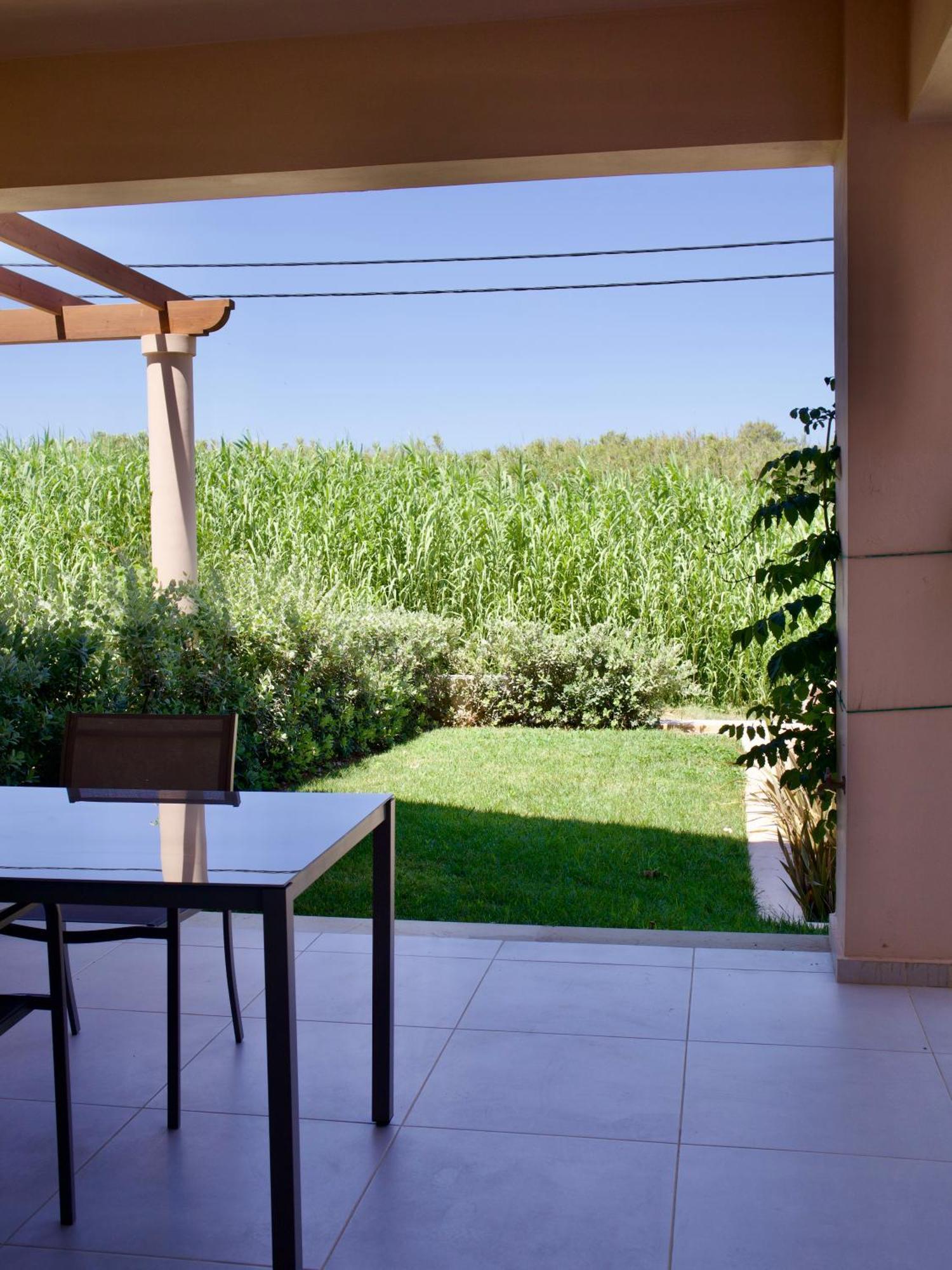 Resitour - Aphrodite Beachfront *