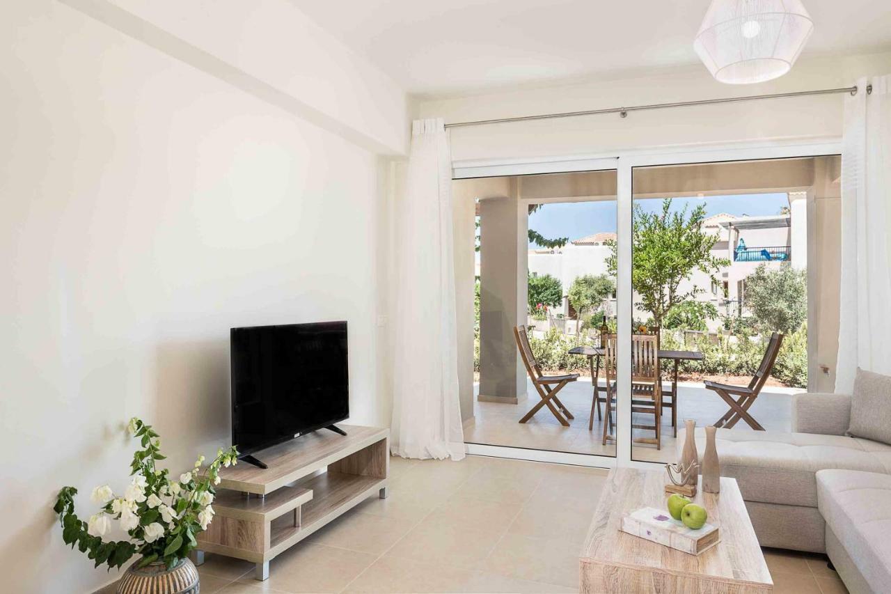 Apartment Resitour - Aphrodite Beachfront *