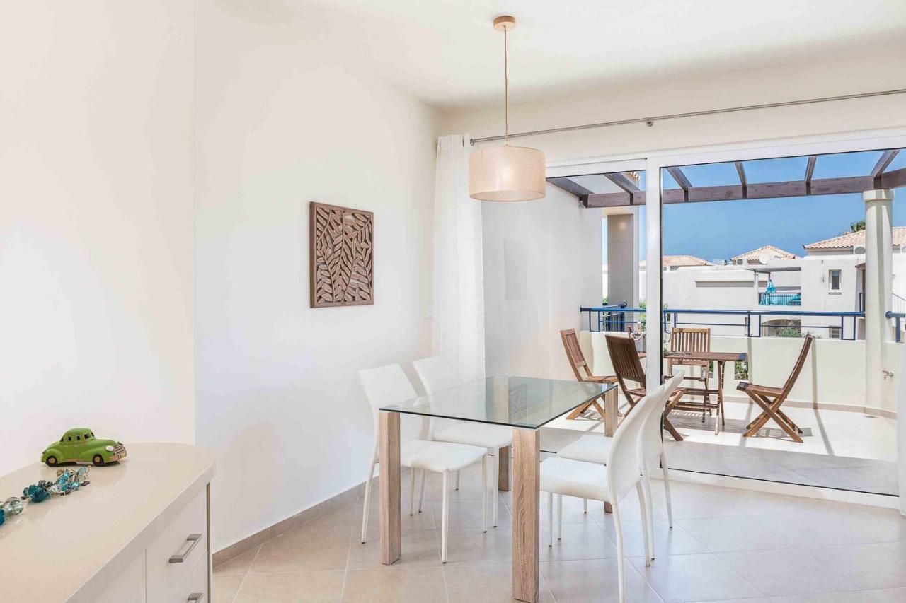 Apartment Resitour - Aphrodite Beachfront